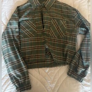 Green Plaid Cropped Shirt